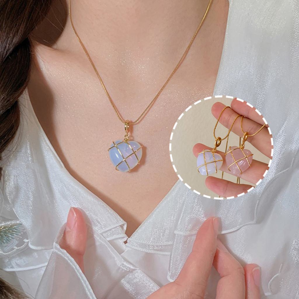 Moonstone Gold Necklace – Heart-Shaped Pendant, Women's Jewelry