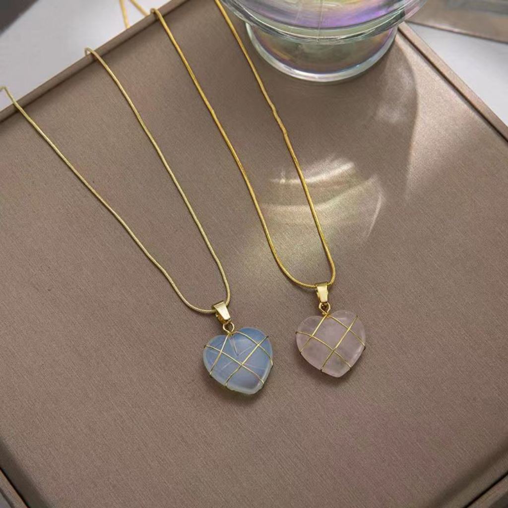 Moonstone Gold Necklace – Heart-Shaped Pendant, Women's Jewelry